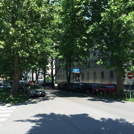 Simple Accommodation Vodmat Любляна Екстер'єр фото