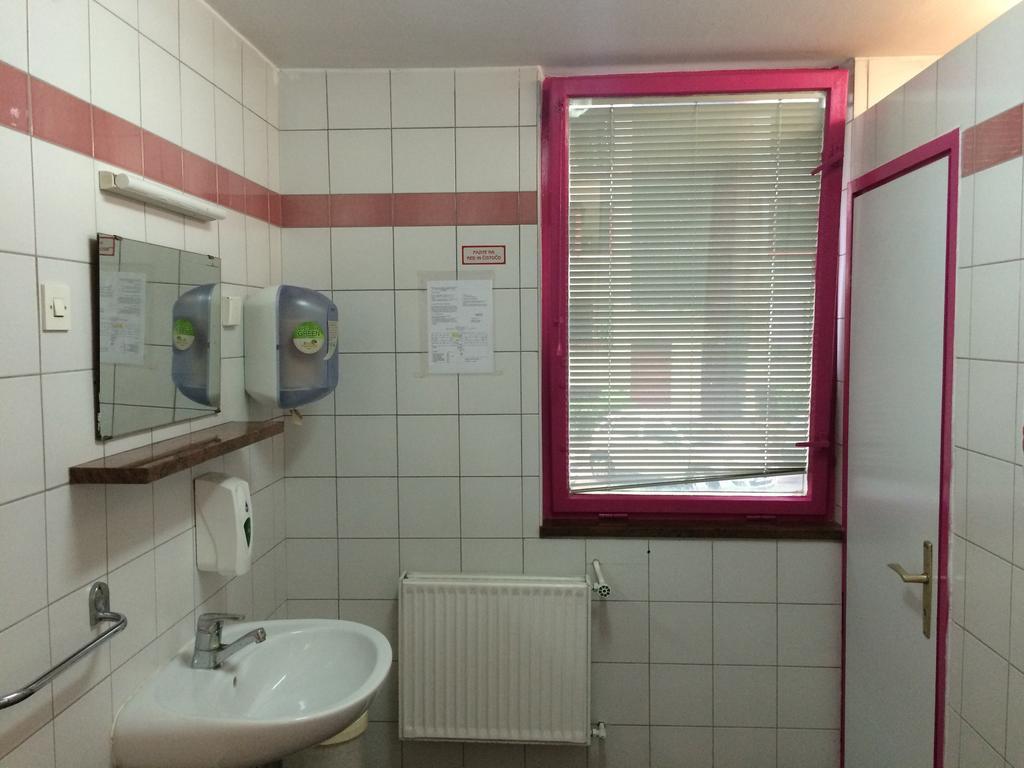 Simple Accommodation Vodmat Любляна Екстер'єр фото